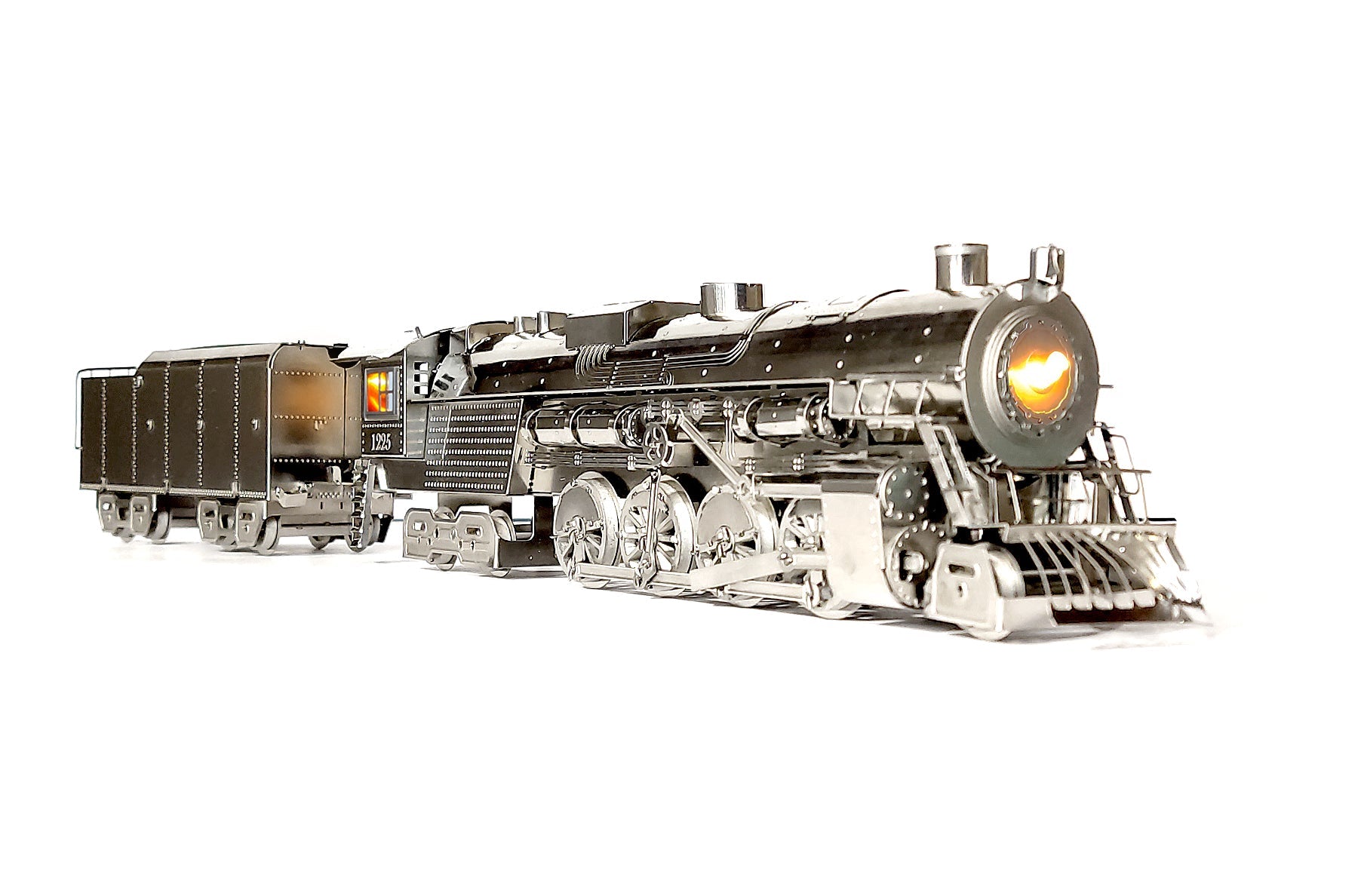 POLAR STEEL mechanical steam train model, assembled and on display