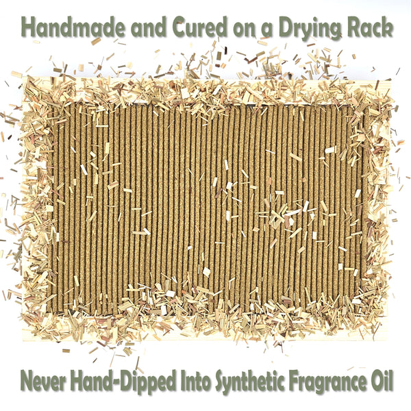 Rectangular cardboard product with straw-like material on a white background, text about drying and fragrance.