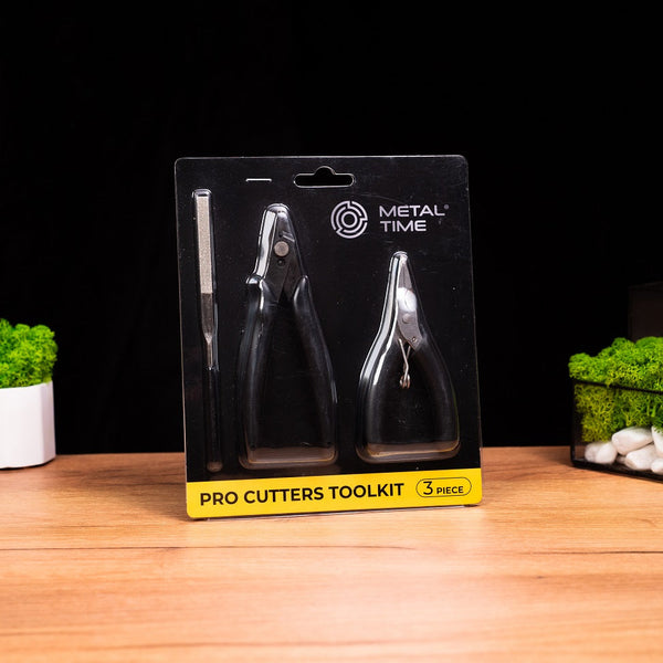 Pro Cutters Toolkit with rasp, cutters and flat nose pliers for steel models