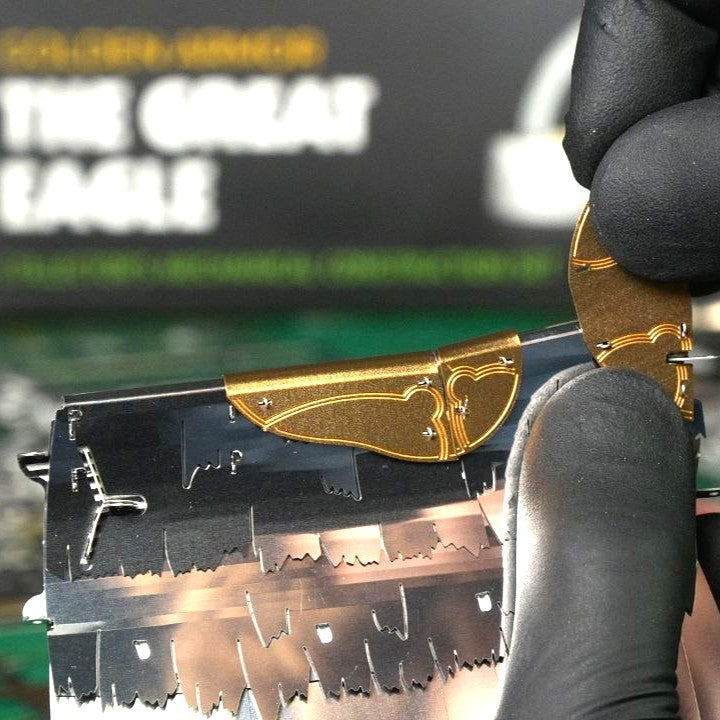 The Great Eagle Golden Armor Mechanical Model Kit