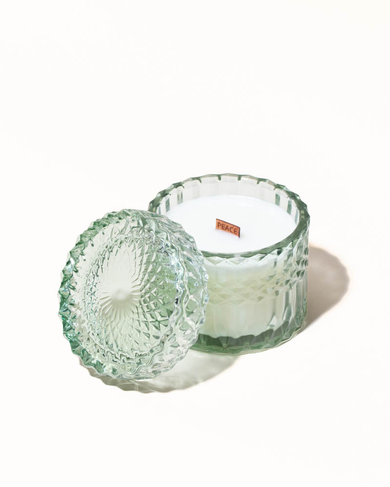 Finished container candle made with makesy Deluxe Satin Soy™ Wax showing smooth satin finish