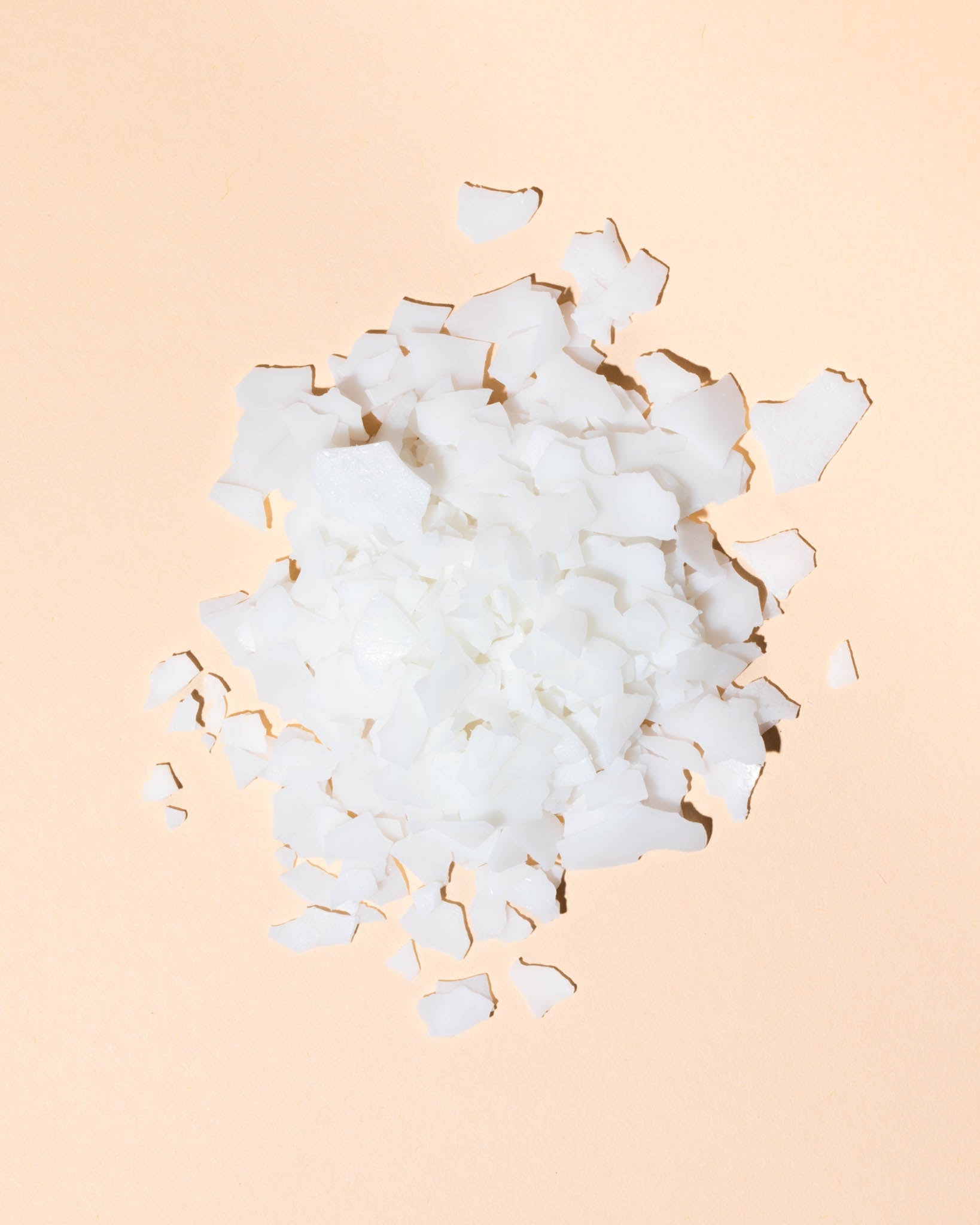 Supernatural Soy Flakes™ candle wax in flake form — 100% pure plant-based soy by makesy®