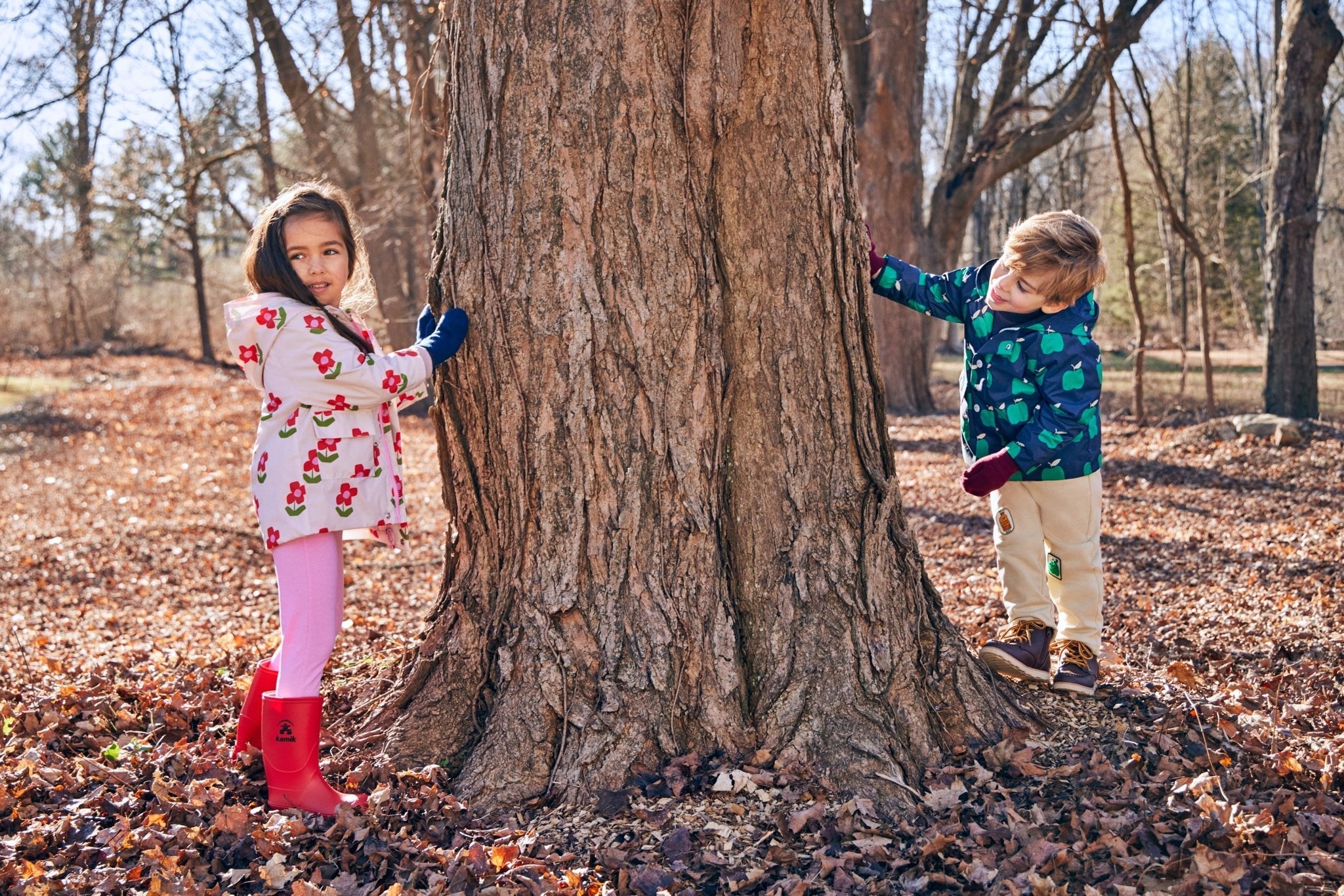 Mon Coeur sustainable kids leggings styled with sweatshirt — FW24 collection