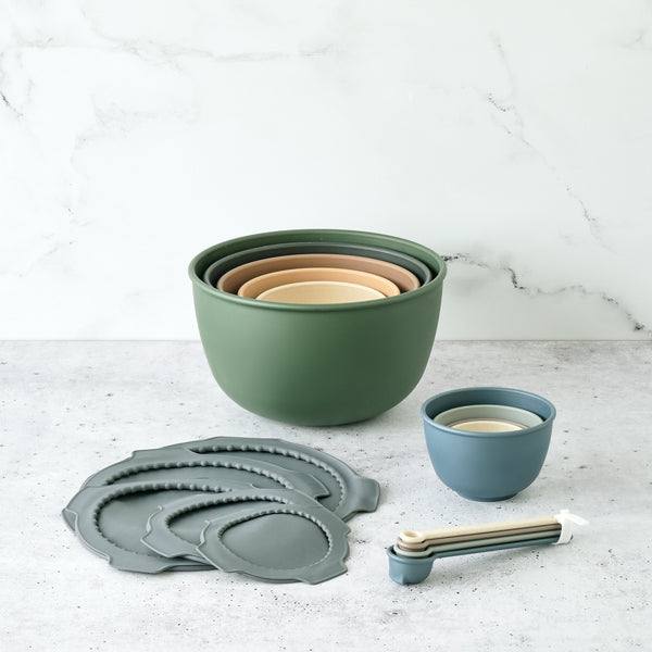 Bamboozle Astrik plant-based mixing bowl set with lids in satin finish colour options