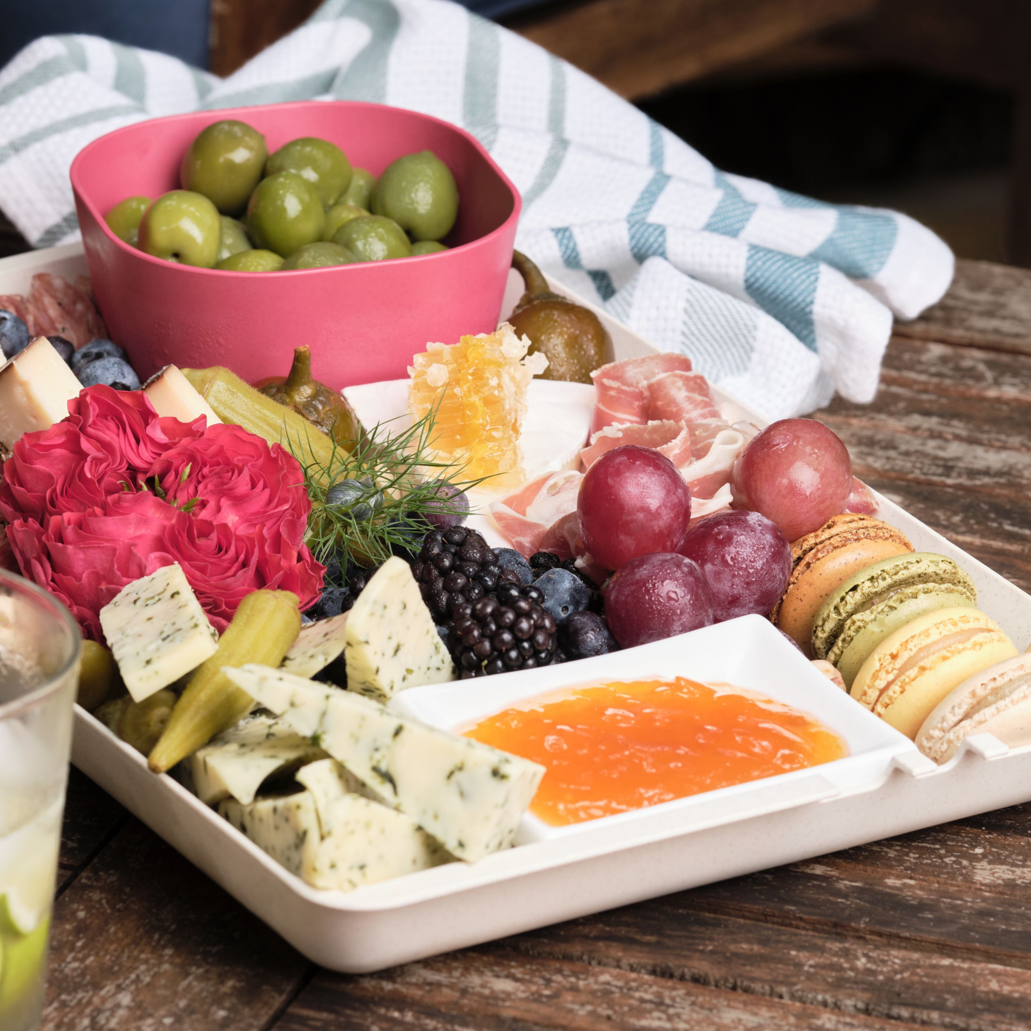 Ditch disposables, cook sustainably! Bamboozle X Elizabeth Karmel Prep 'n Serve Tray Set (large tray, medium tray, 6 prep cups). Eco-friendly, colorful, organized cooking. Shop Bamboozle Home now!