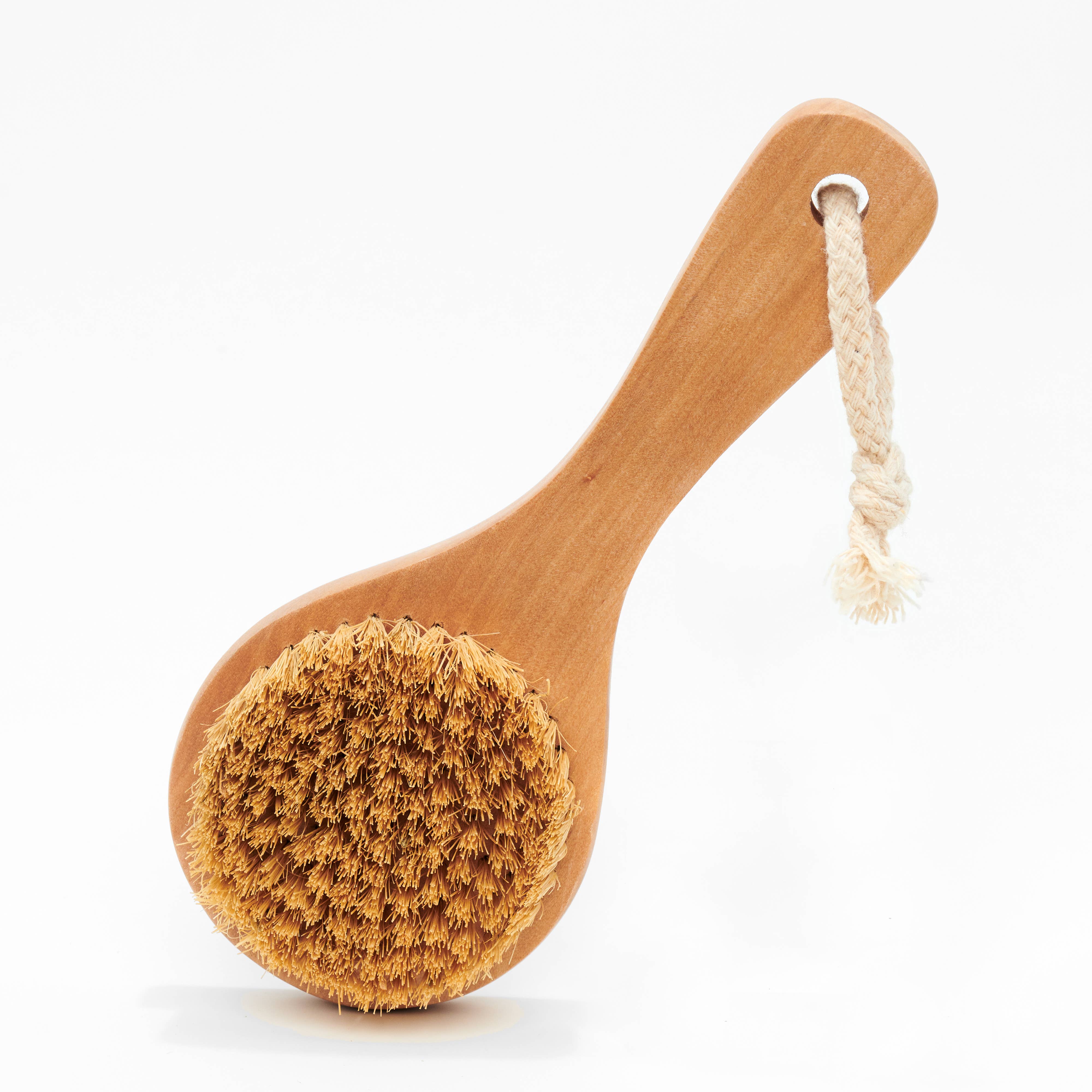 Bamboo dry body brush with natural sisal bristles — exfoliates, boosts circulation & supports lymphatic drainage. Plastic-free, zero waste & eco-friendly. Shop now.