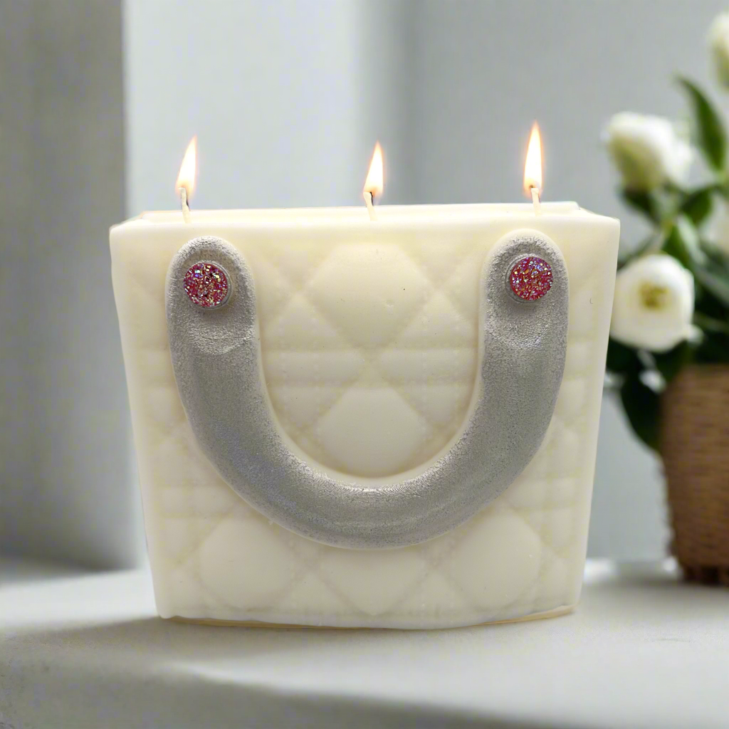 Luxurious Vegan Purse Candle: Long-lasting Fragrance & Home Decor (275 Hour Burn Time)