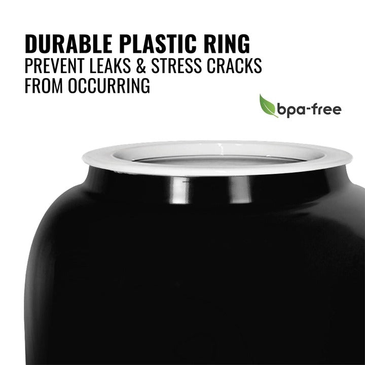 Blumat XL Classic and Classic drippers with pre-installed 8mm tee fittings included in vacation watering kit