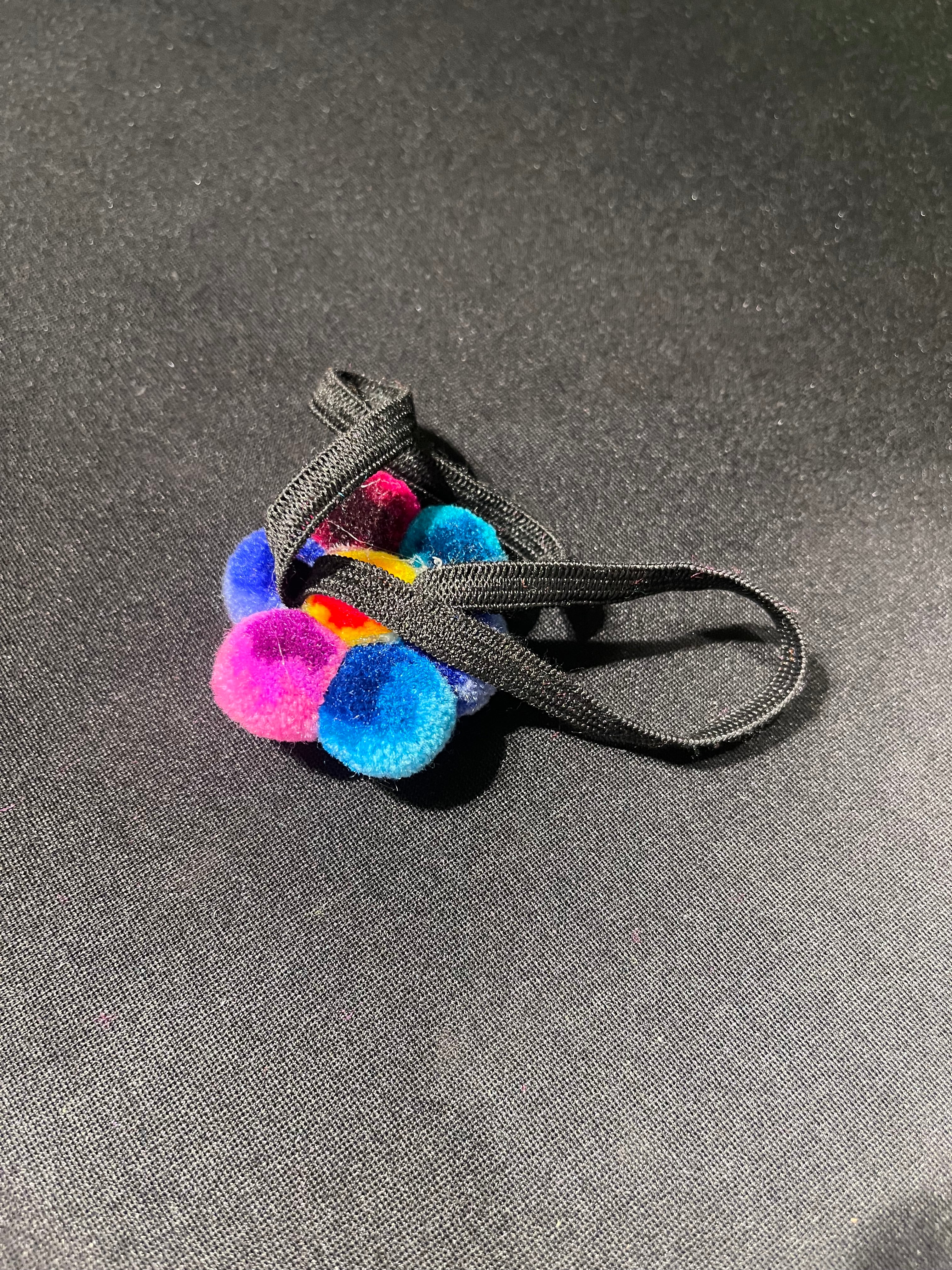 🌸 Handmade Flower Pompom Hair Tie – Colorful Peruvian Elastic Bobbles