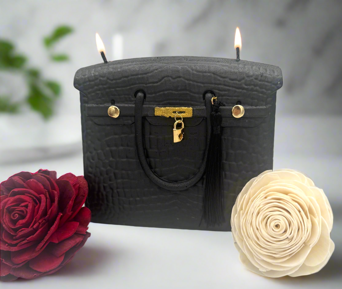 Striking Vegan Purse Candle: Metallic Accents & Long-lasting Fragrance (200 Hours)