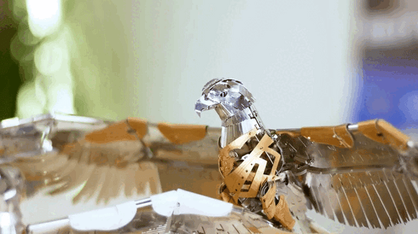 The Great Eagle Golden Armor Mechanical Model Kit
