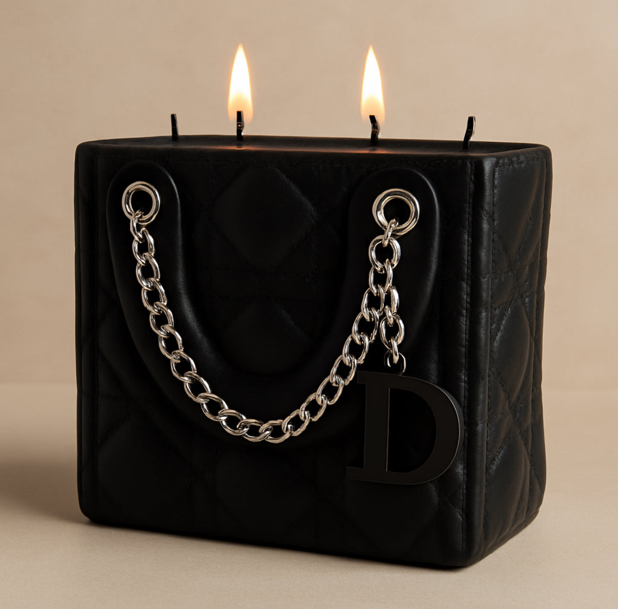 Luxurious Vegan Purse Candle: Long-lasting Fragrance & Home Decor (275 Hour Burn Time)