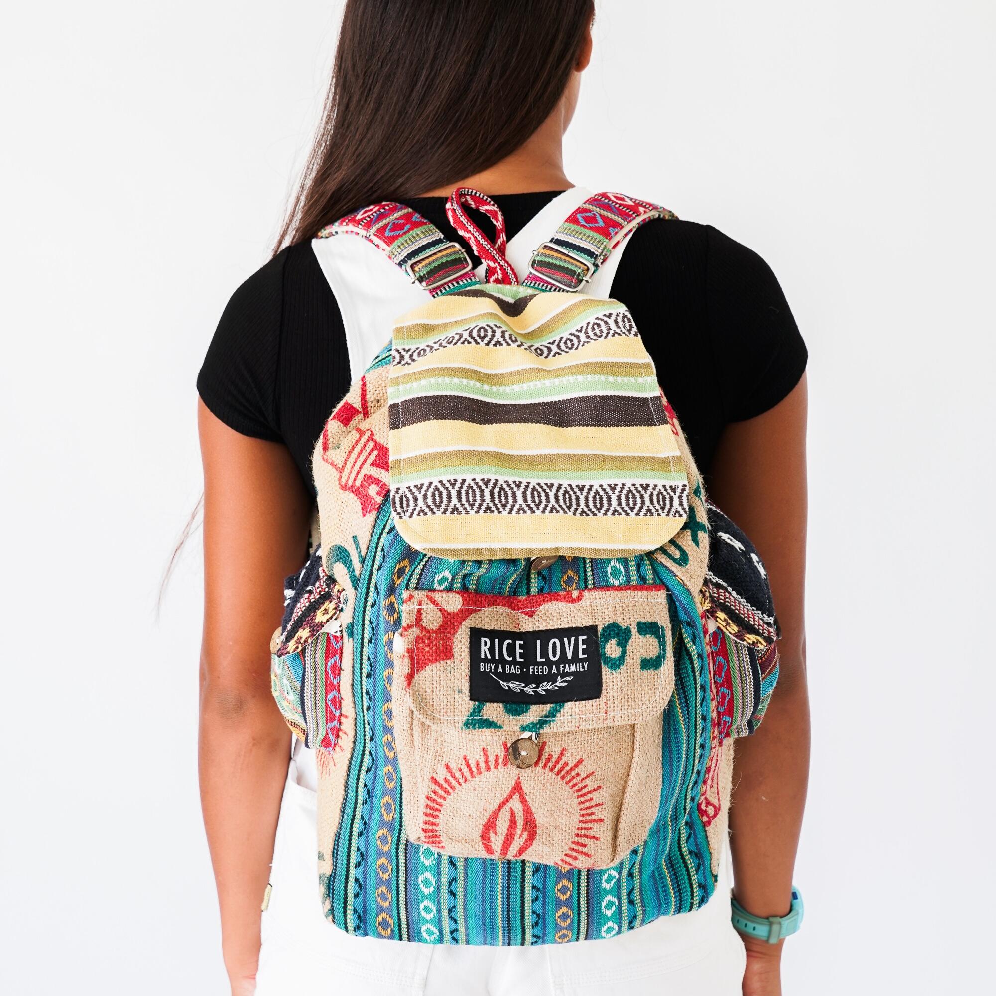 Recycled Travel Backpack Goa interior and carrying straps