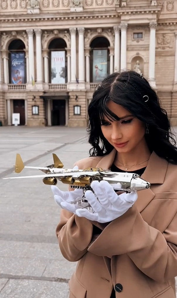 AN-225 Mriya Mechanical Model - Official Exclusive Edition
