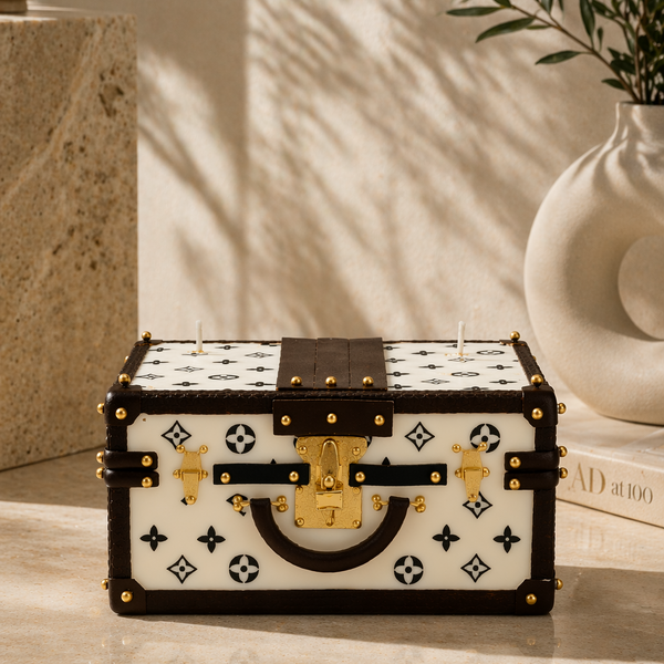 Close-up of the Onali Pure Small White Trunk showing quality construction and clean design detail