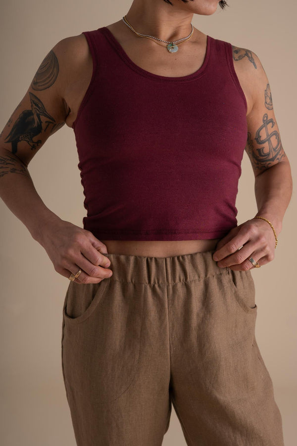 Eco-Friendly Hemp Yoga Crop Tank - Durable & Comfortable for Women in Cranberry