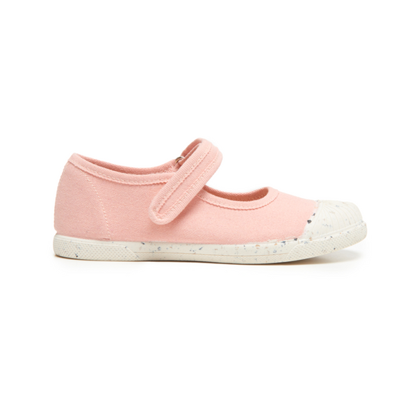Unleash playful style with the eco-friendly Peach Mary Jane Sneakers by Childrenchic! Made with recycled textiles & sustainable practices, these comfy & cute shoes are perfect for active kids who care about the planet. Shop now & make a difference!