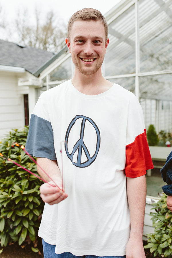 OVERSIZED PARENT TEE | PEACE