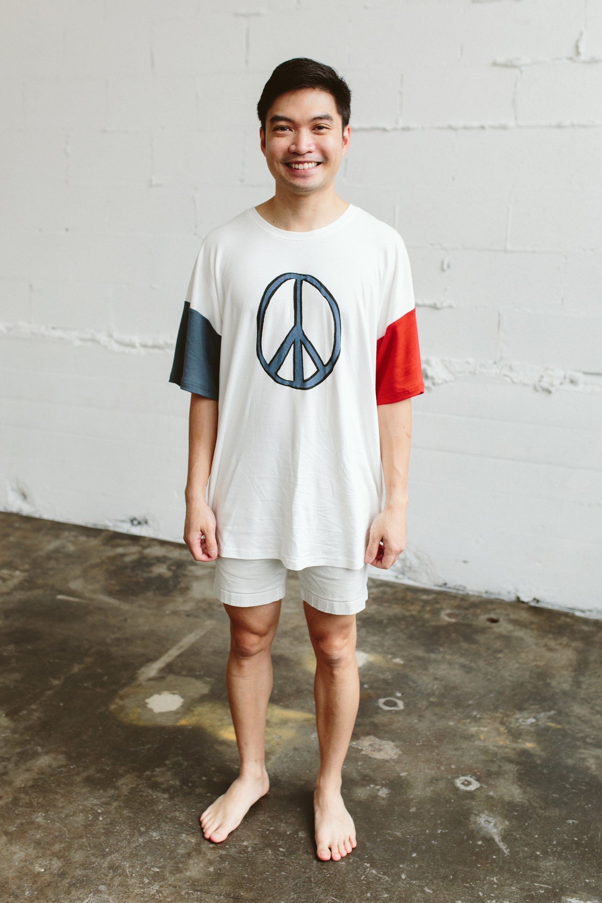 OVERSIZED PARENT TEE | PEACE