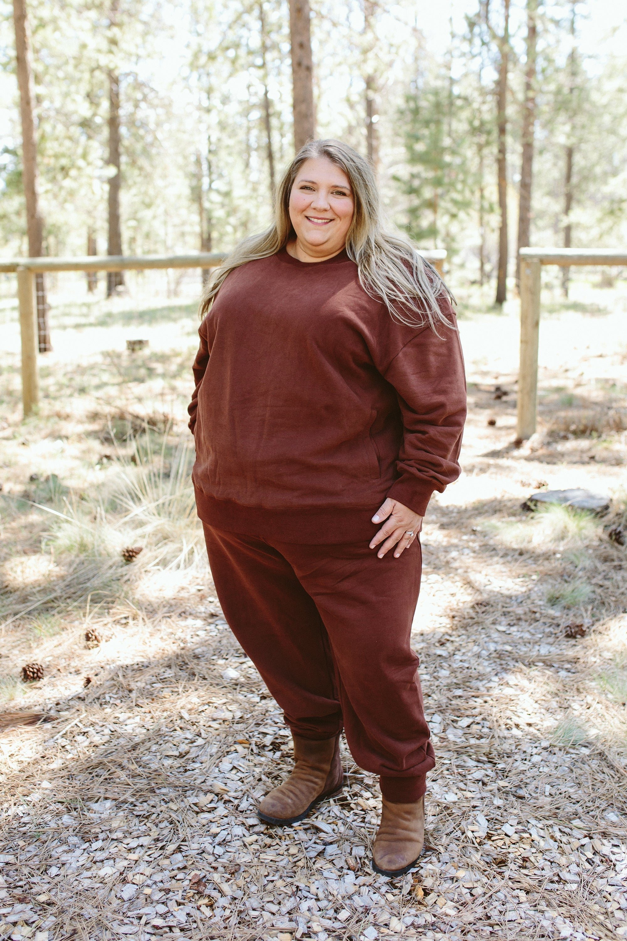 ADULT SWEATSUIT TOP | REDWOOD