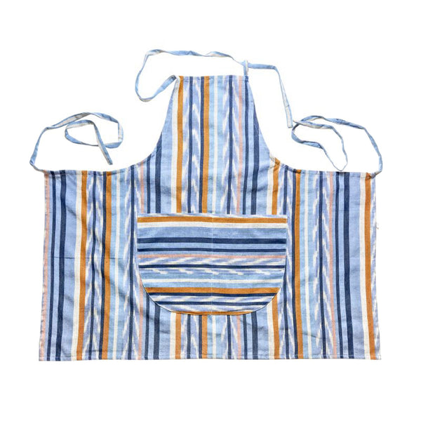 Add a splash of color to your kitchen with our beautiful handwoven Guatemalan apron. This stylish and functional apron is perfect for any home cook.