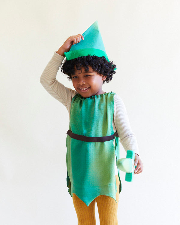 Unleash your child's imagination with our Peter Pan Silk Tunic and Hat Set. Crafted from pure mulberry silk, this versatile costume encourages open-ended play, perfect for dress-up, storytelling, and Halloween.