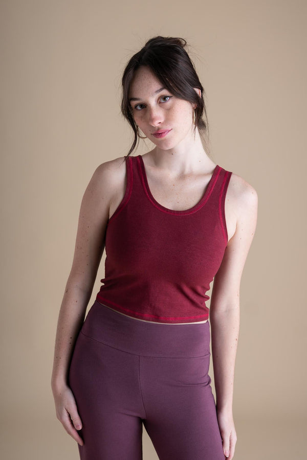 Eco-Friendly Hemp Yoga Crop Tank - Durable & Comfortable for Women in Cranberry