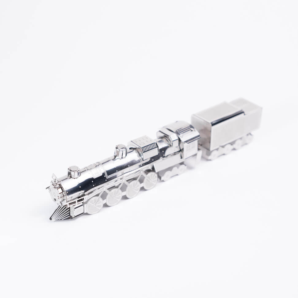 Close-up detail of the Polar Steel SE steam locomotive model
