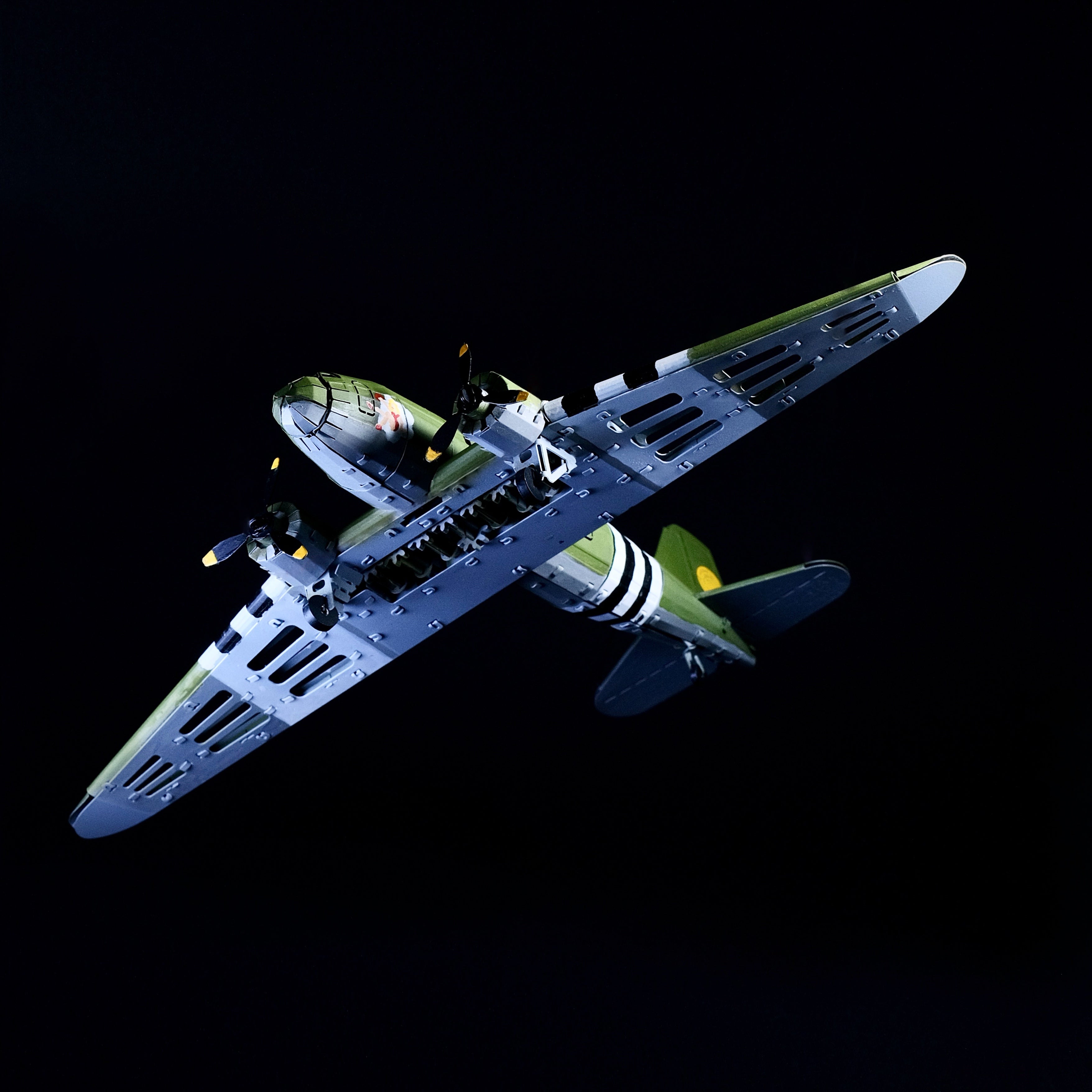 Douglas DC-3 Mechanical Model Kit - Metal Time Workshop