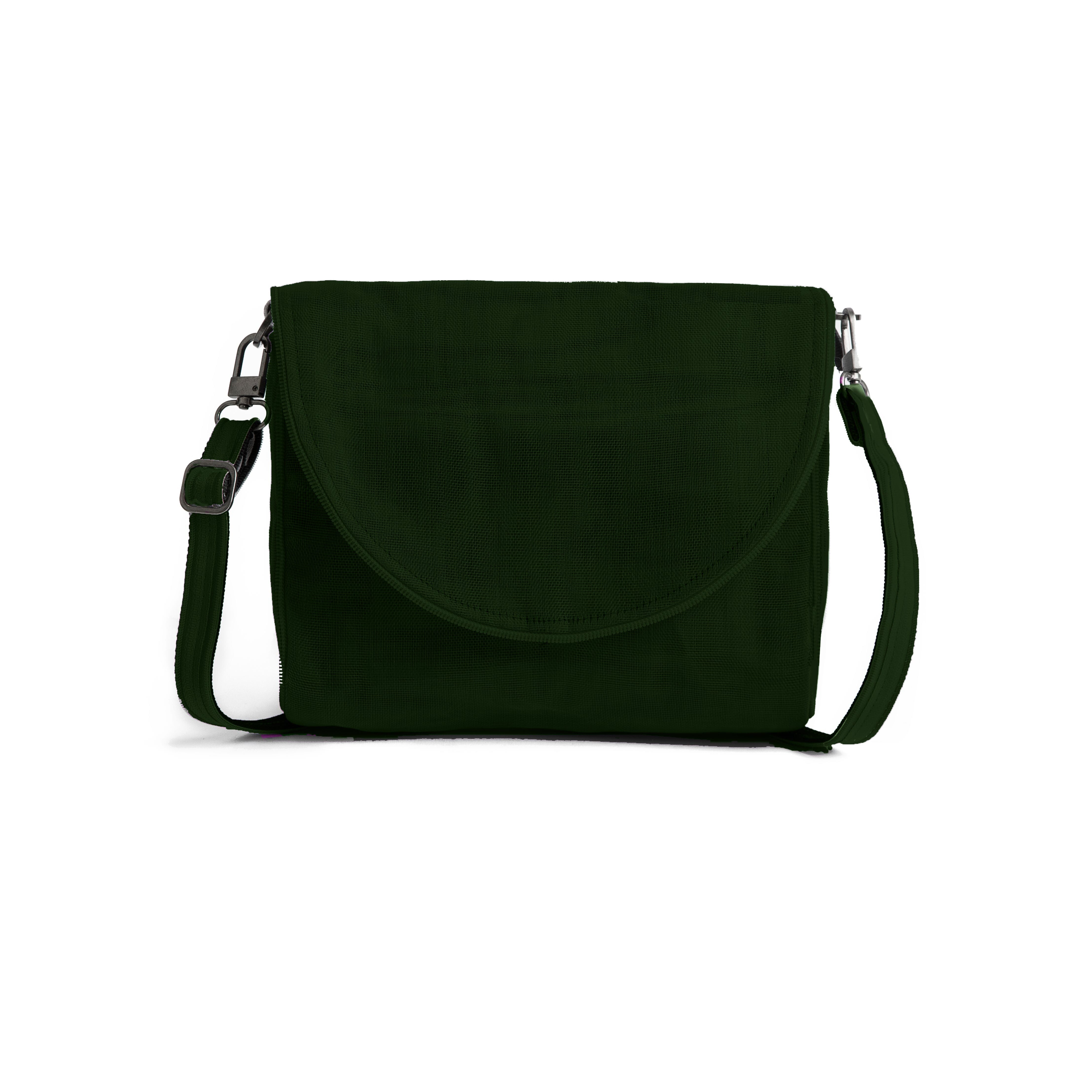 Discover the Ava Crossbody: a stylish and sustainable bag perfect for everyday adventures. With its unique net design and multiple compartments, it's the ideal accessory to complete your look.