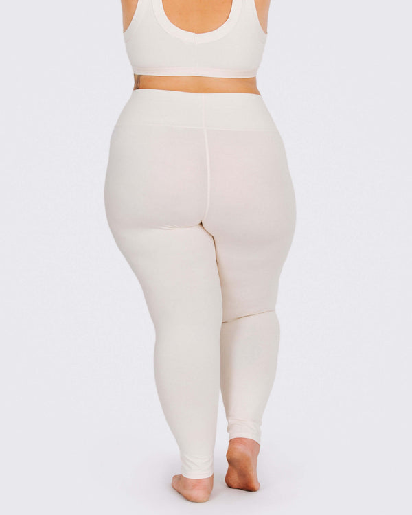 Woman wearing Thunderpants Luna y Sol High Rise Ankle Leggings – back view