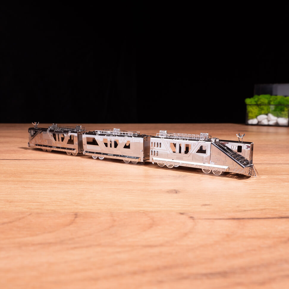 Night Rider 3000 metal train model kit, detail view