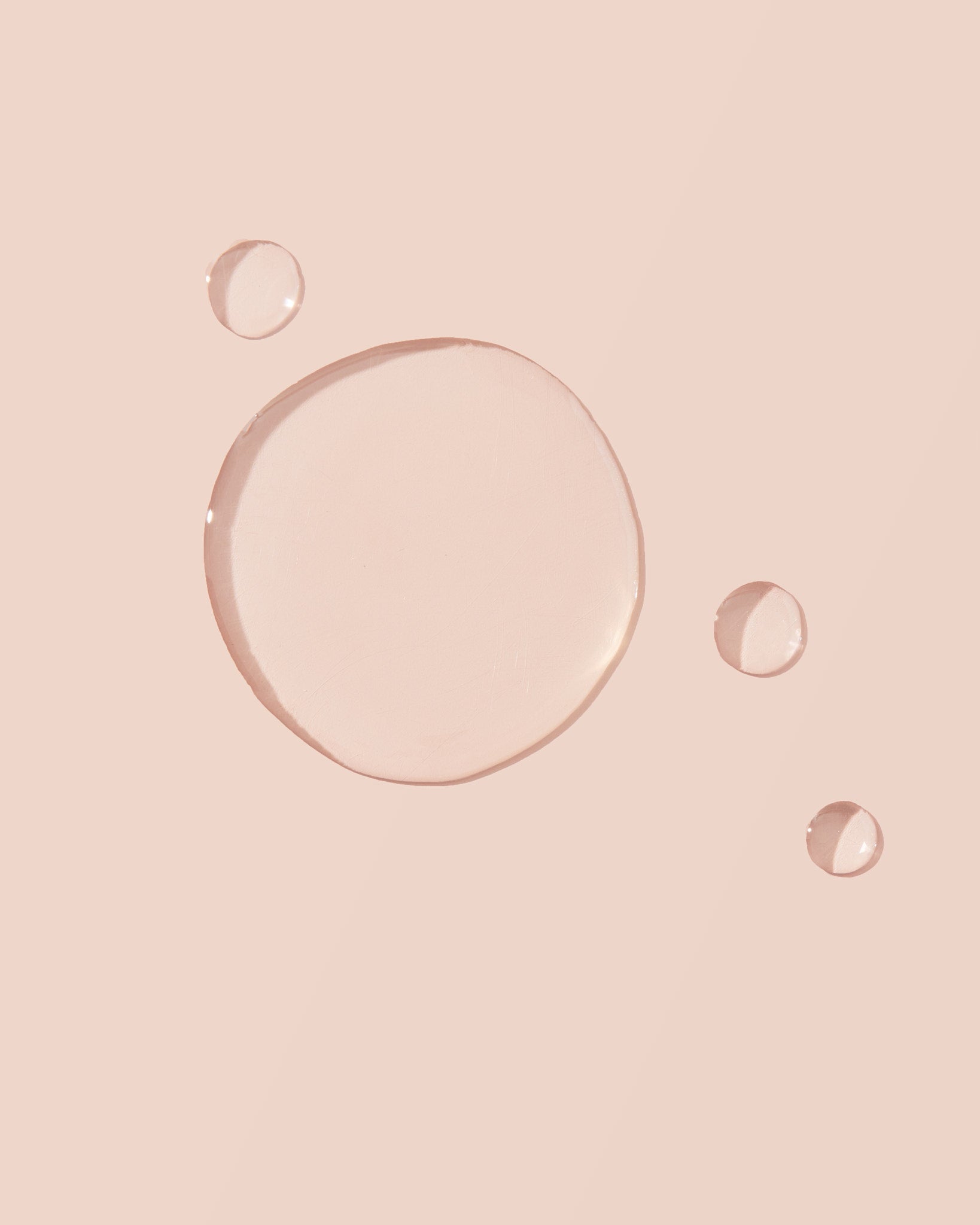 Refined 100% natural sweet almond oil in a clear bottle, a lightweight carrier oil rich in Vitamins A, E and B for skin and hair care formulations