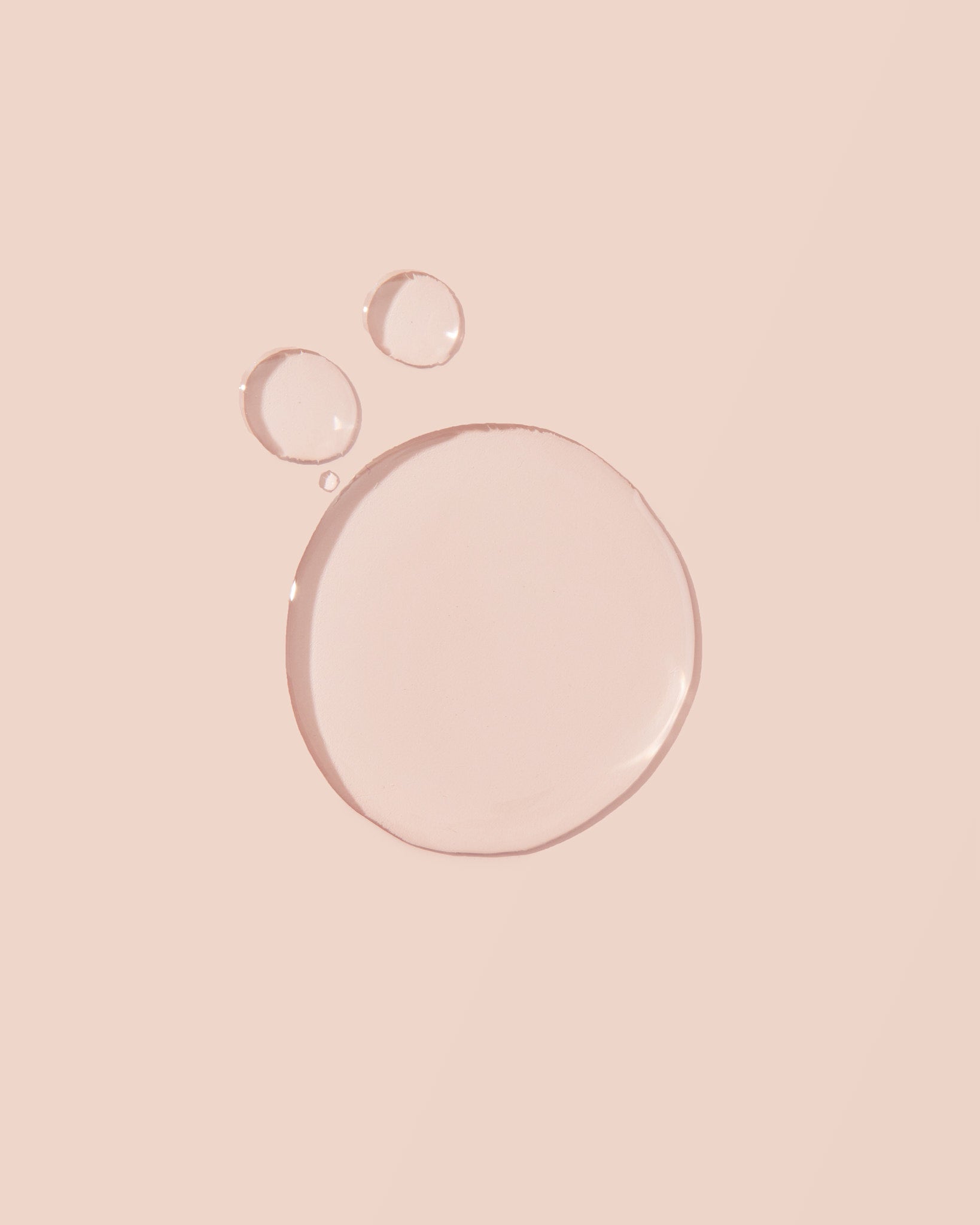 Fractionated MCT coconut oil in a clear bottle by makesy, a lightweight carrier oil for skin and body care blends