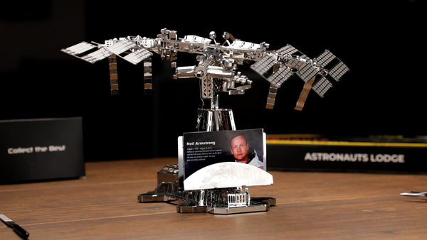 Astronauts Lodge Space Station Model Kit - Metal Time