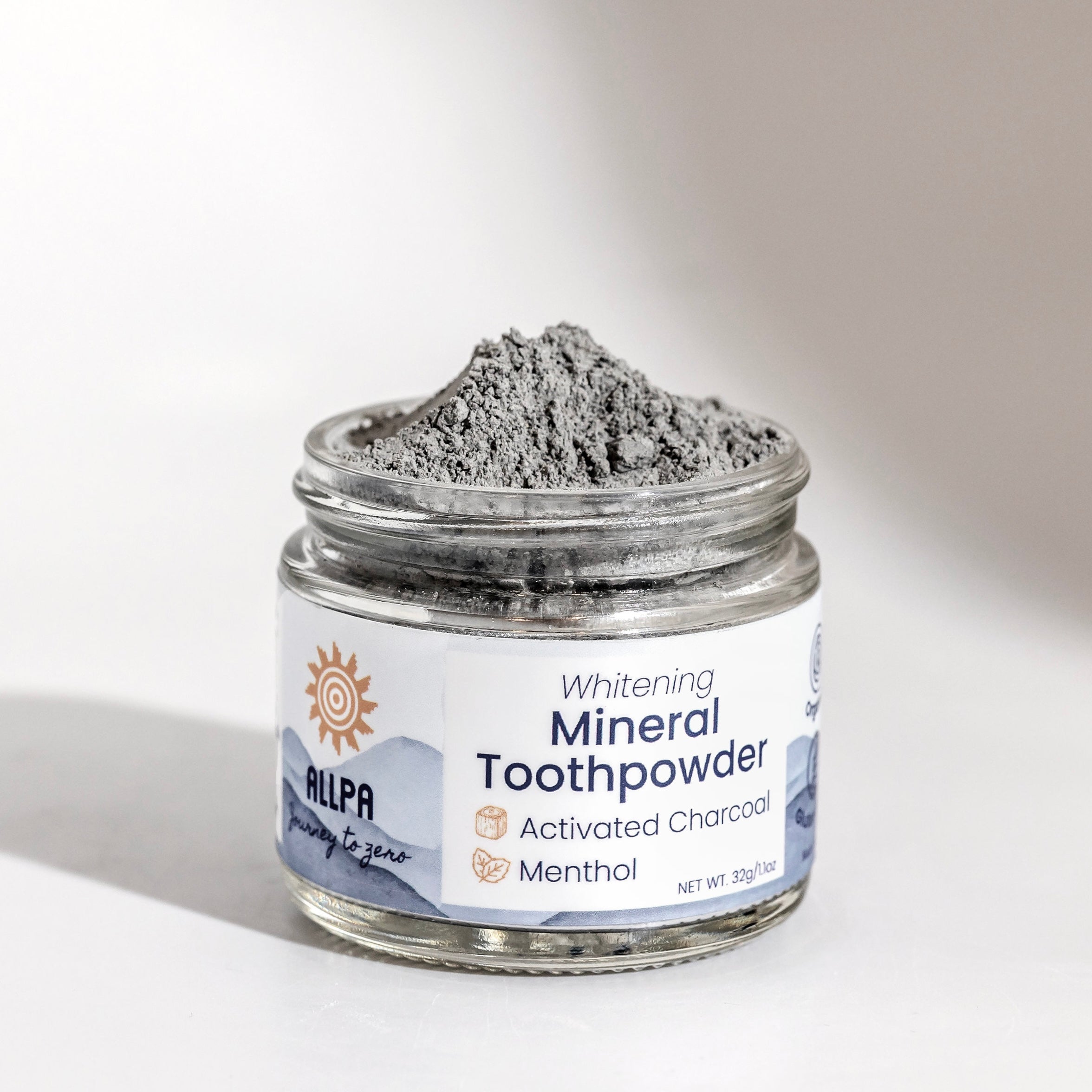 🦷 Whitening Mineral Toothpowder – Activated Charcoal & Menthol