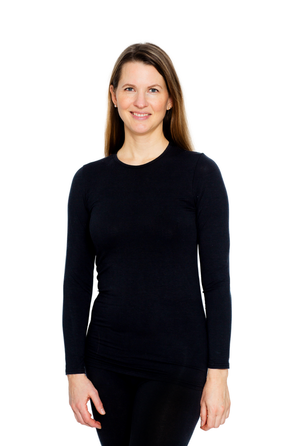 Soothe your skin and find relief with our Remedywear Long Sleeve Shirt. Made with soft, breathable TENCEL and infused with zinc oxide, this shirt is perfect for those with sensitive skin.