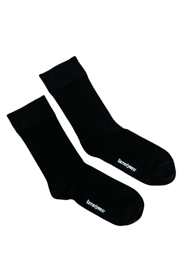 Find relief from itchy feet with Remedywear™ Adult TENCEL Socks. Our soft, breathable socks are infused with TENCEL and zinc to soothe eczema, psoriasis, and athlete's foot. Experience ultimate comfort and freshness.