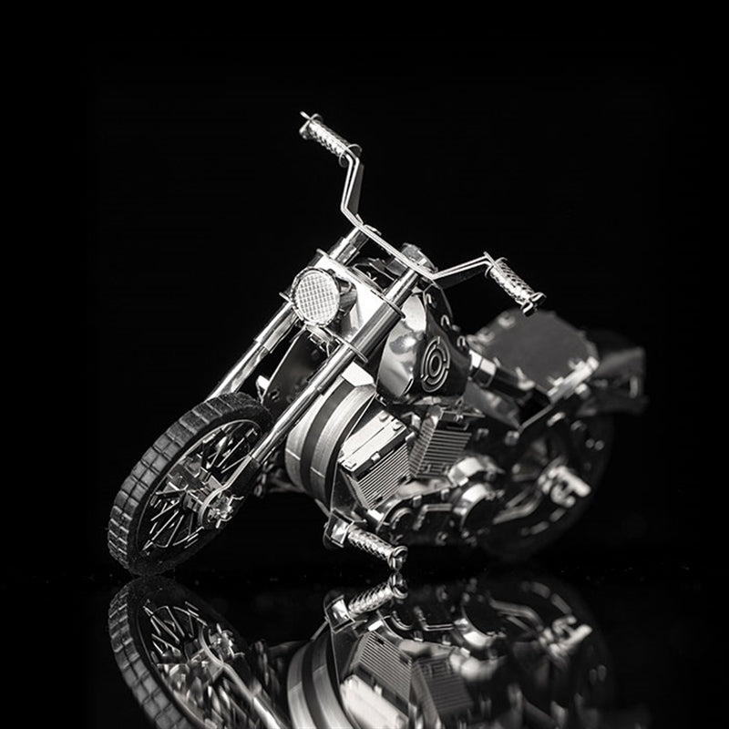 Roadway Fantasy Harley Motorcycle model shown in black and white