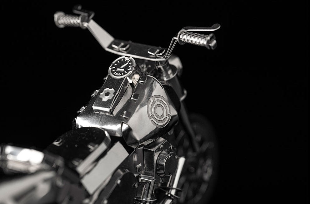 Roadway Fantasy Harley Motorcycle Mechanical Model Kit