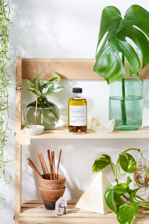 Natural non-greasy massage oil made with organic Avocado, Olive and Jojoba oils