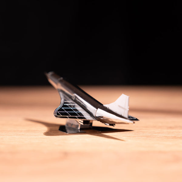 Supersonic Legend Concorde model kit droop nose detail