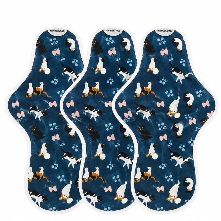 Close-up of leak-proof TPU lining on The Brand hannah organic reusable overnight pad