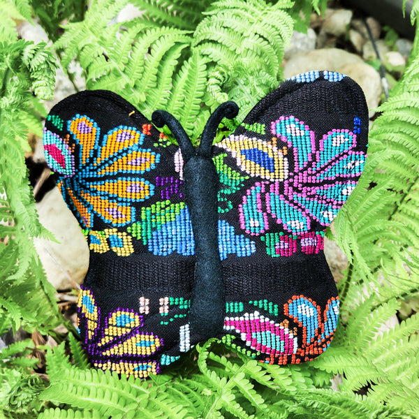 Add a touch of luxury and sustainability to your kitchen with our Brocade Butterfly Pot Holder. Made from upcycled brocade fabric and supporting fair trade practices, this unique pot holder is both stylish and functional. Order yours today!