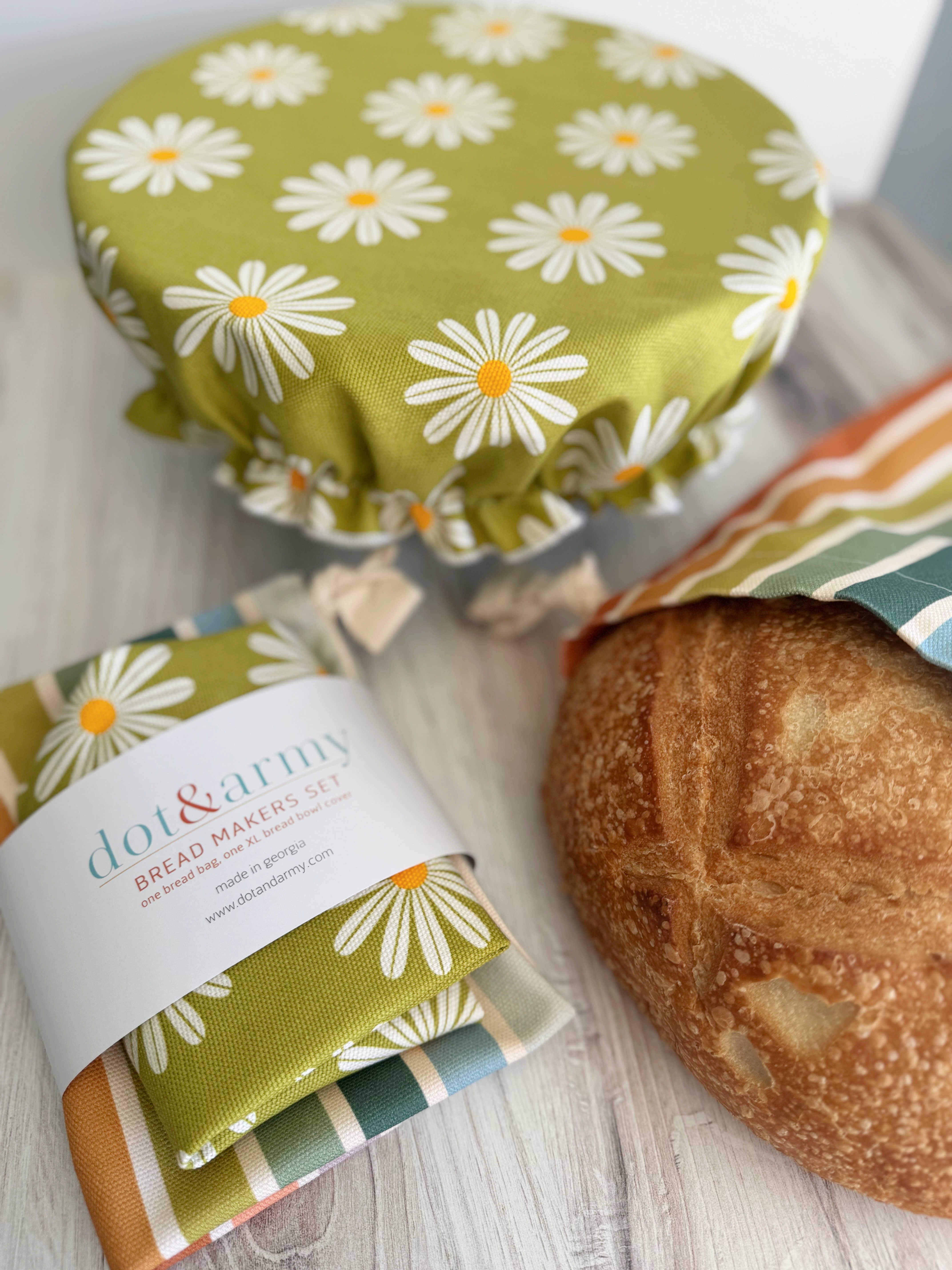 Daisy and stripe bread maker set with belly band packaging — reusable bowl cover and bread bag gift set