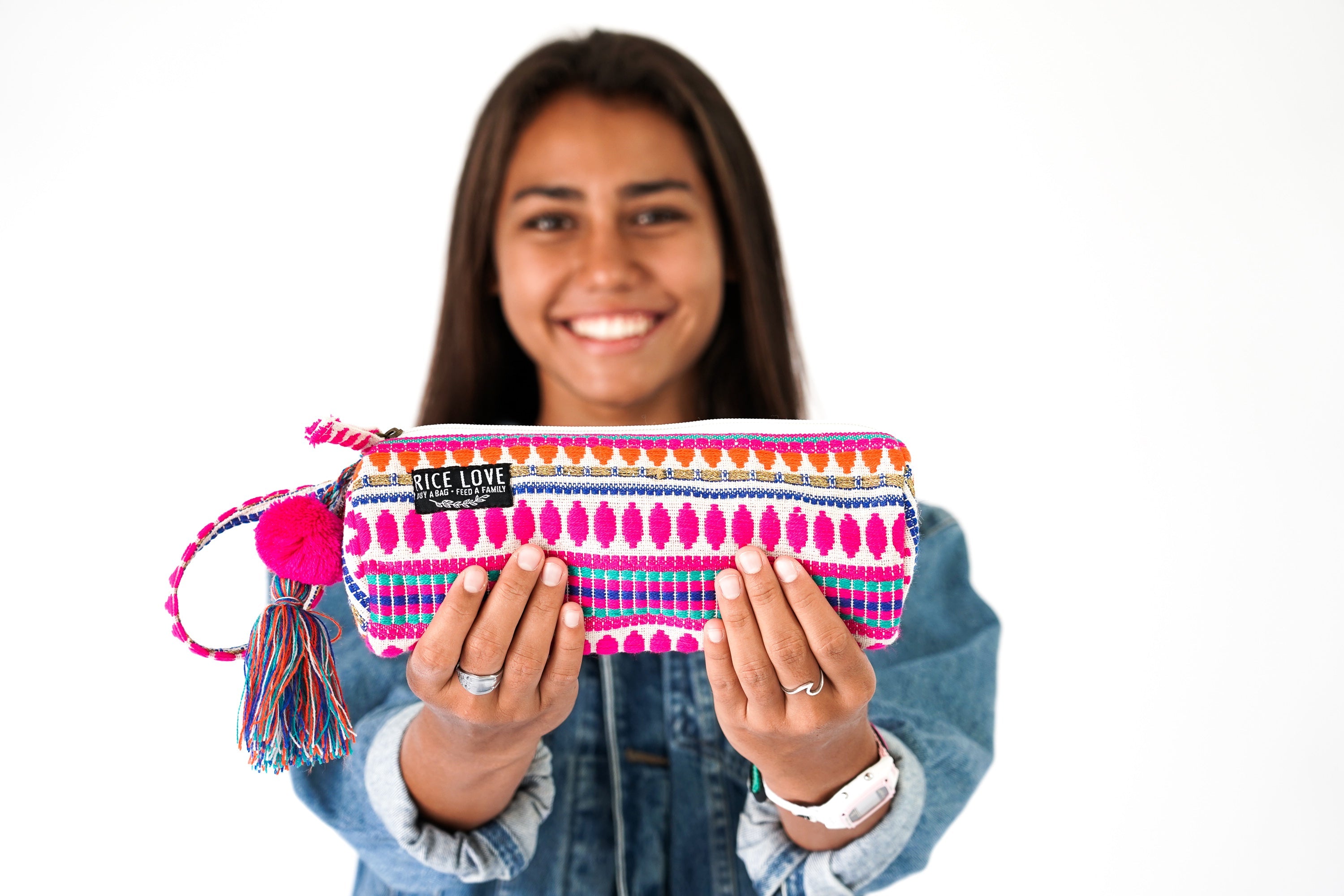 Pink embroidered zipper pouch Arya shown with zipper closure detail
