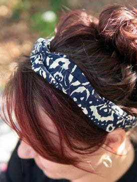 Fair trade elastic knot headband in blue, handcrafted by Fair Anita artisans in India