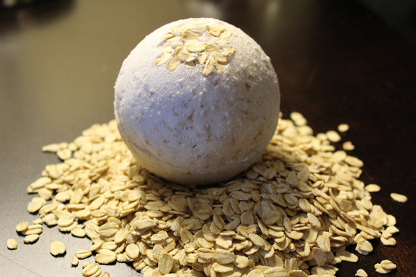 Natural oatmeal bath bomb – moisturising self-care gift for women