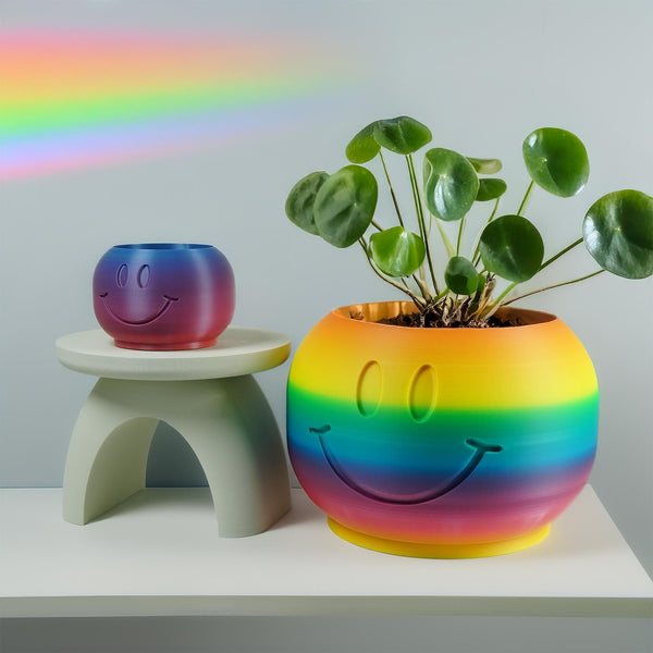 Smiley Face Plant Pot with Drainage & Drip Tray – Eco-Friendly PLA Planter