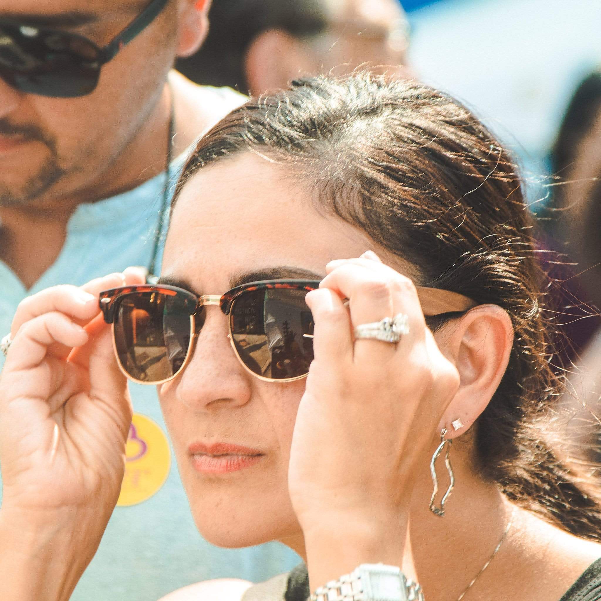 Joycoast Malcolm walnut wooden sunglasses – sustainable handcrafted eyewear with 100% UV protection